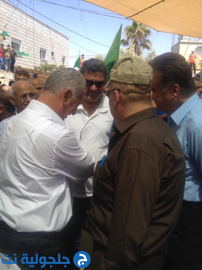 الآلاف يشاركون في تشييع الشهيد سعد الدوابشة